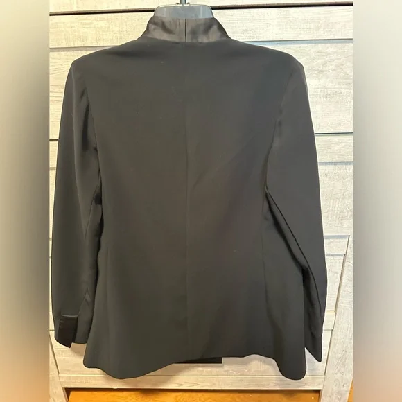 Lola & Sophie Tuxedo Blazer - Picture 2 of 3